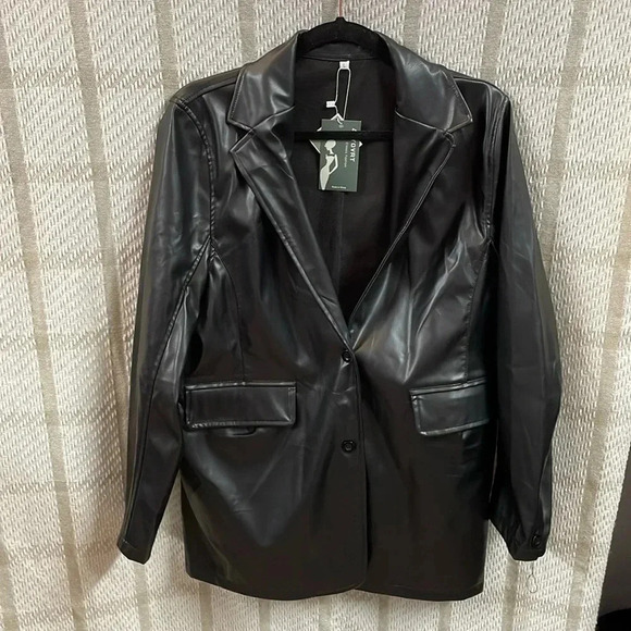 ABYOVRT Faux leather jacket Size L NWT - Picture 1 of 5